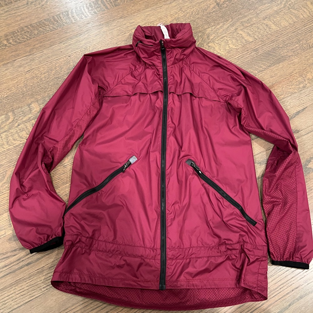 LULULEMON JACKET